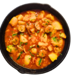 Mancare de cartofi cu carnati macelaresti